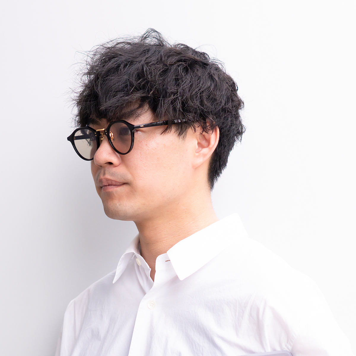 シャイニーブラック/ゴールド/ブラウン