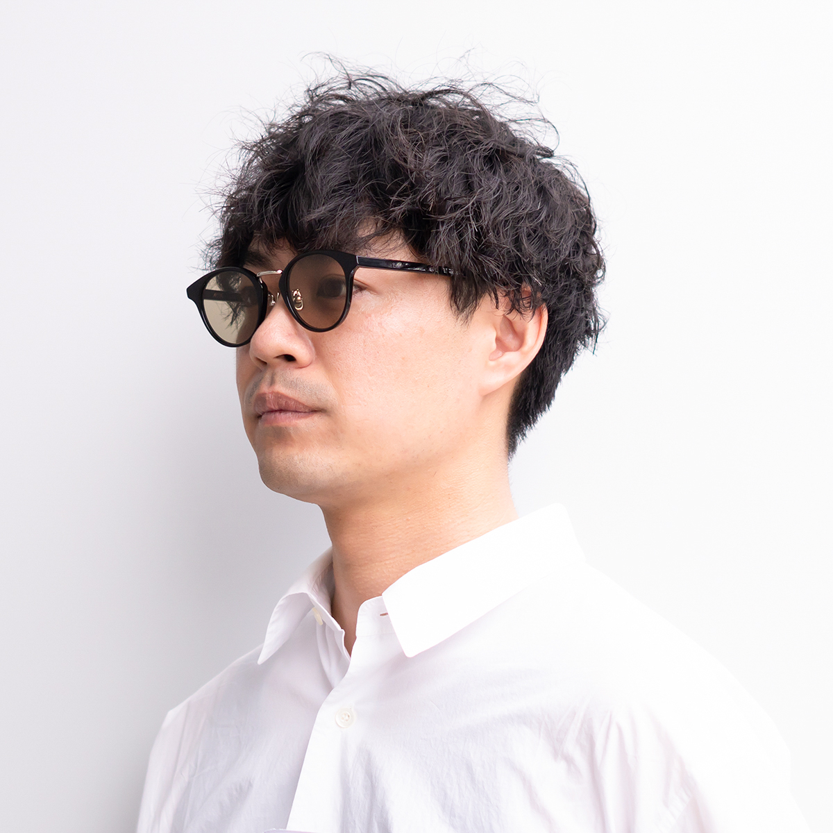 シャイニーブラック/シルバー/ブラウン