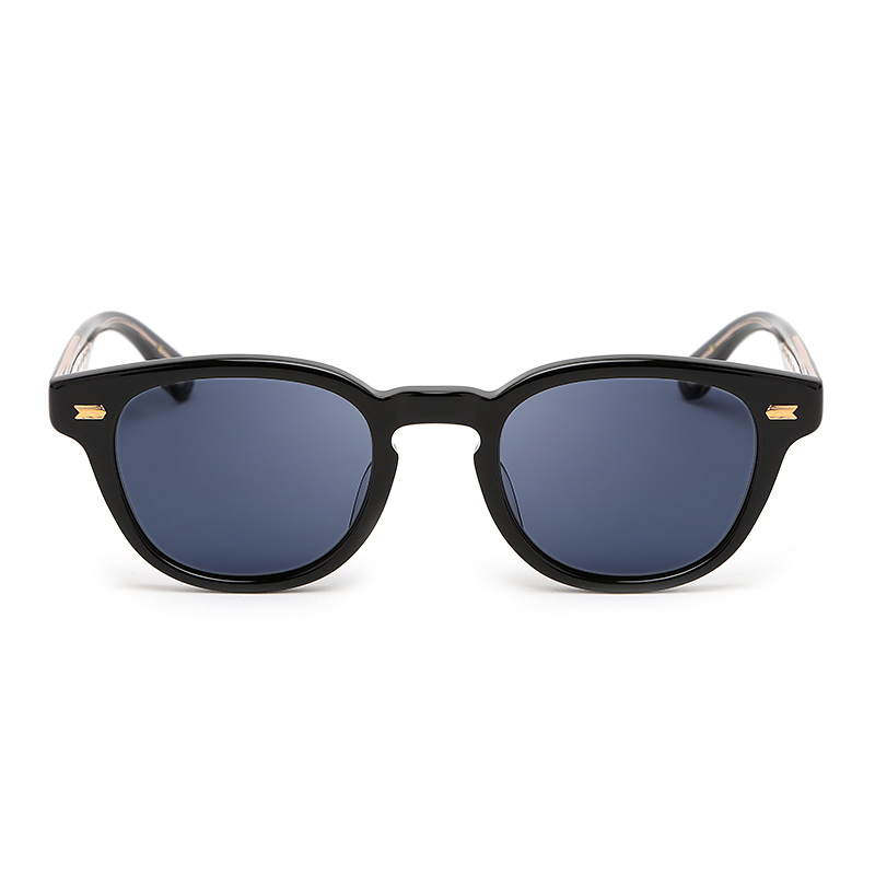 ピアノブラック