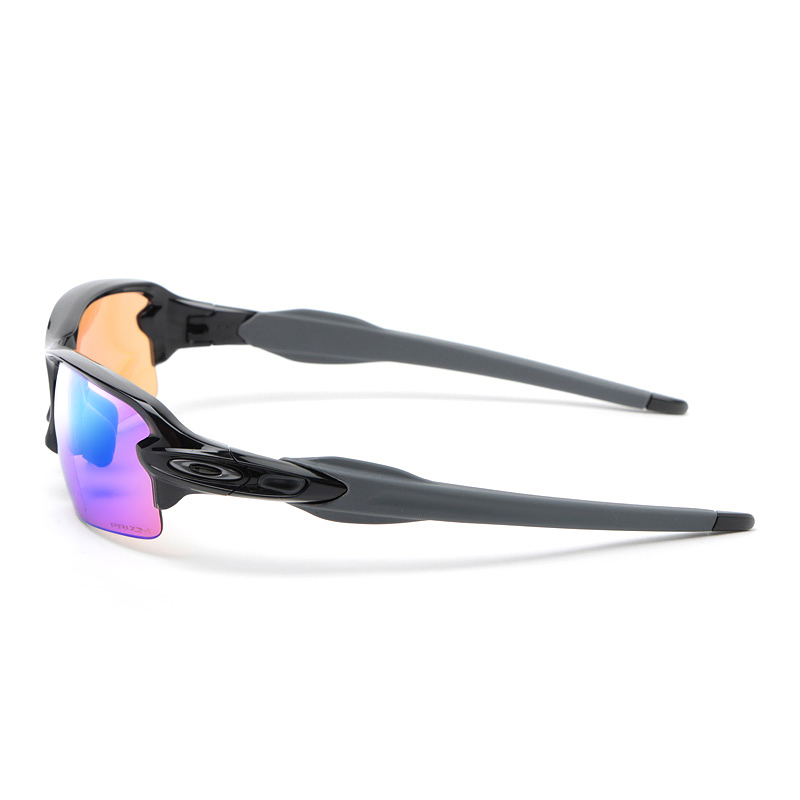 ポリッシュドブラック