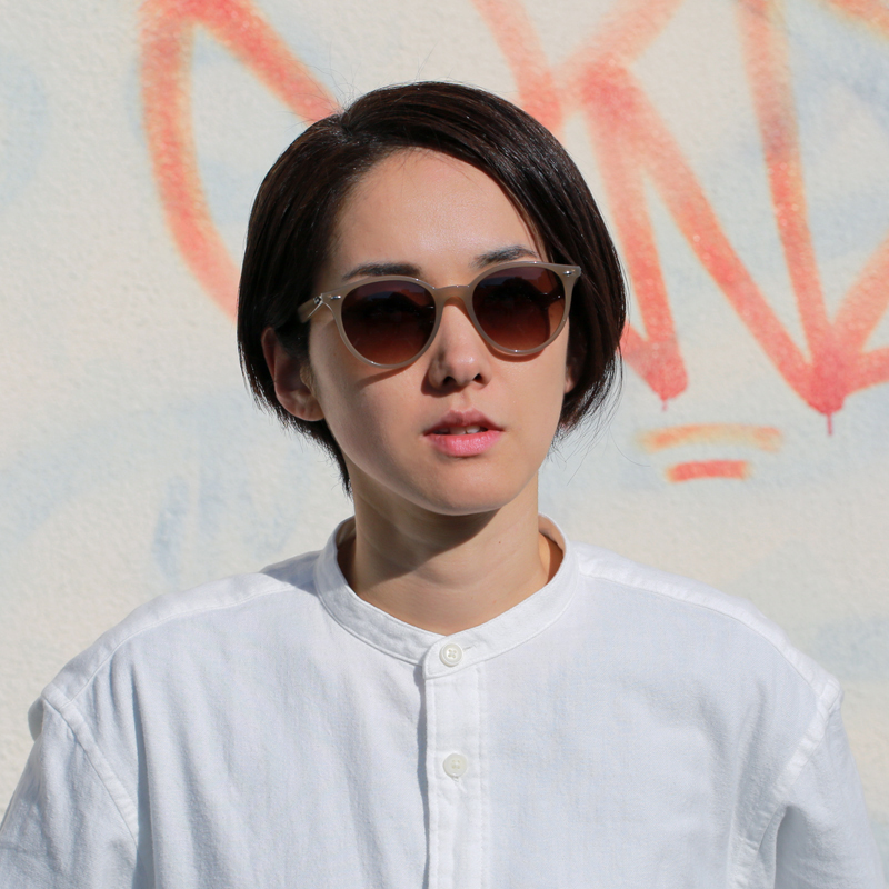 オパールベージュ