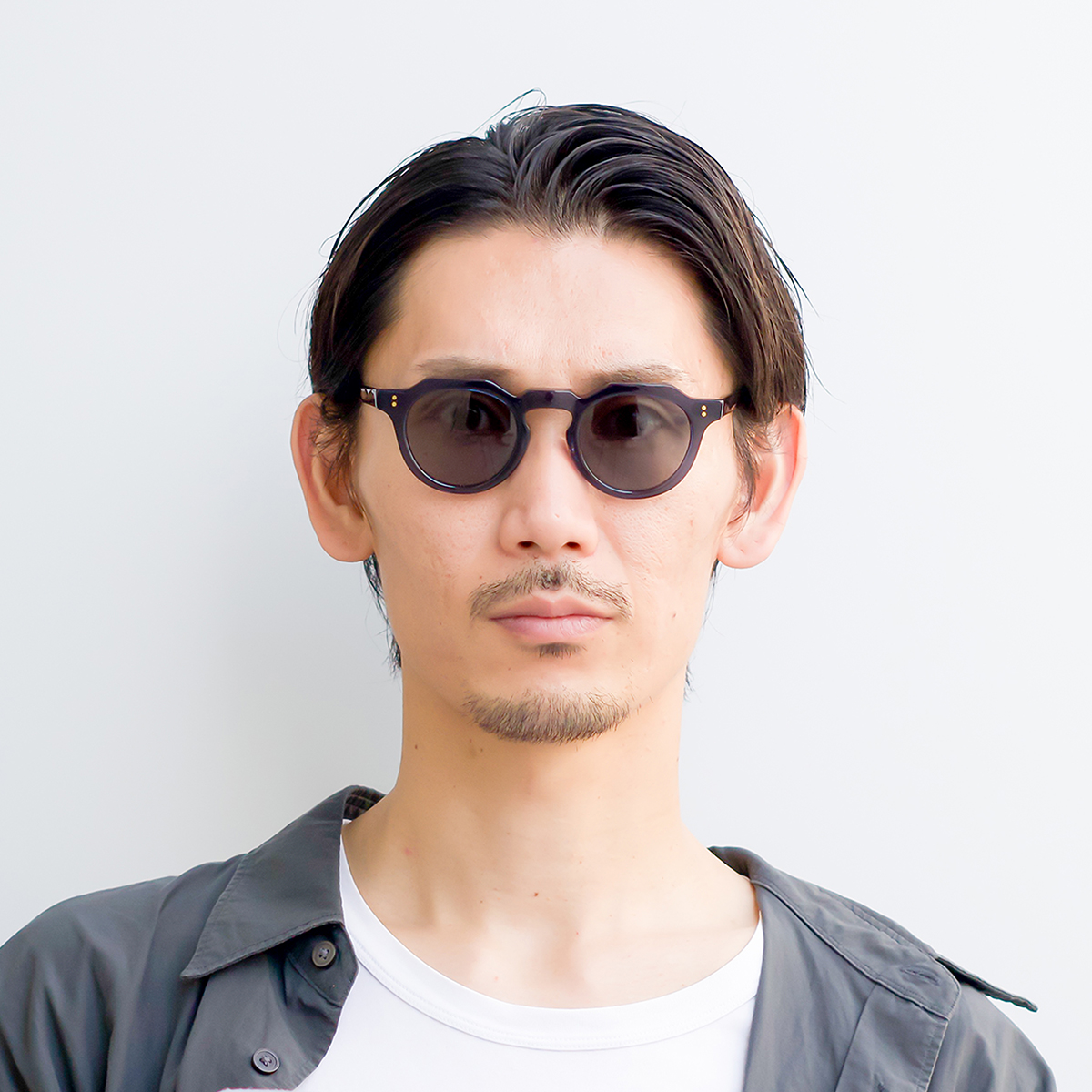 ブルー (ダークグレー)