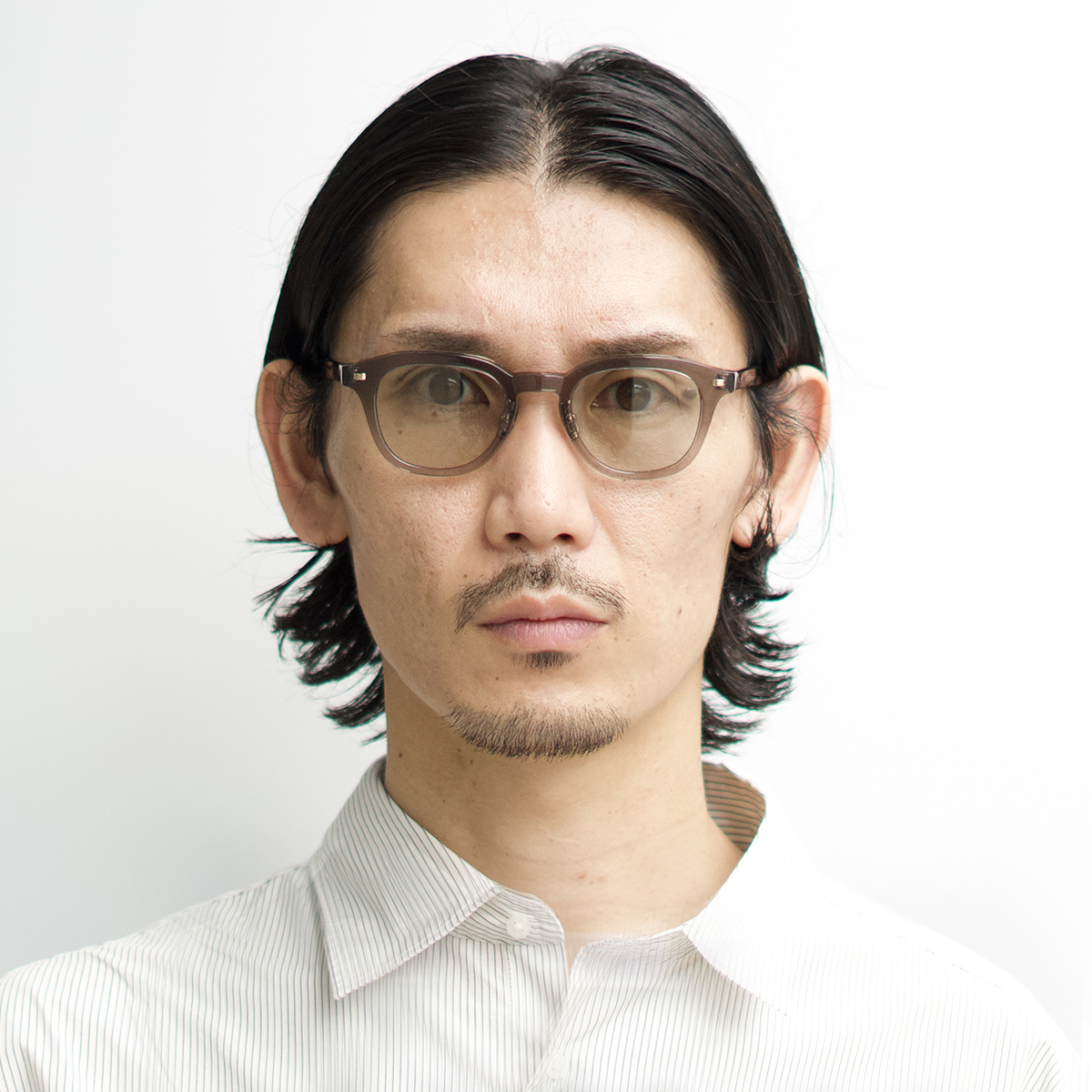 グレー (ライトグリーン)