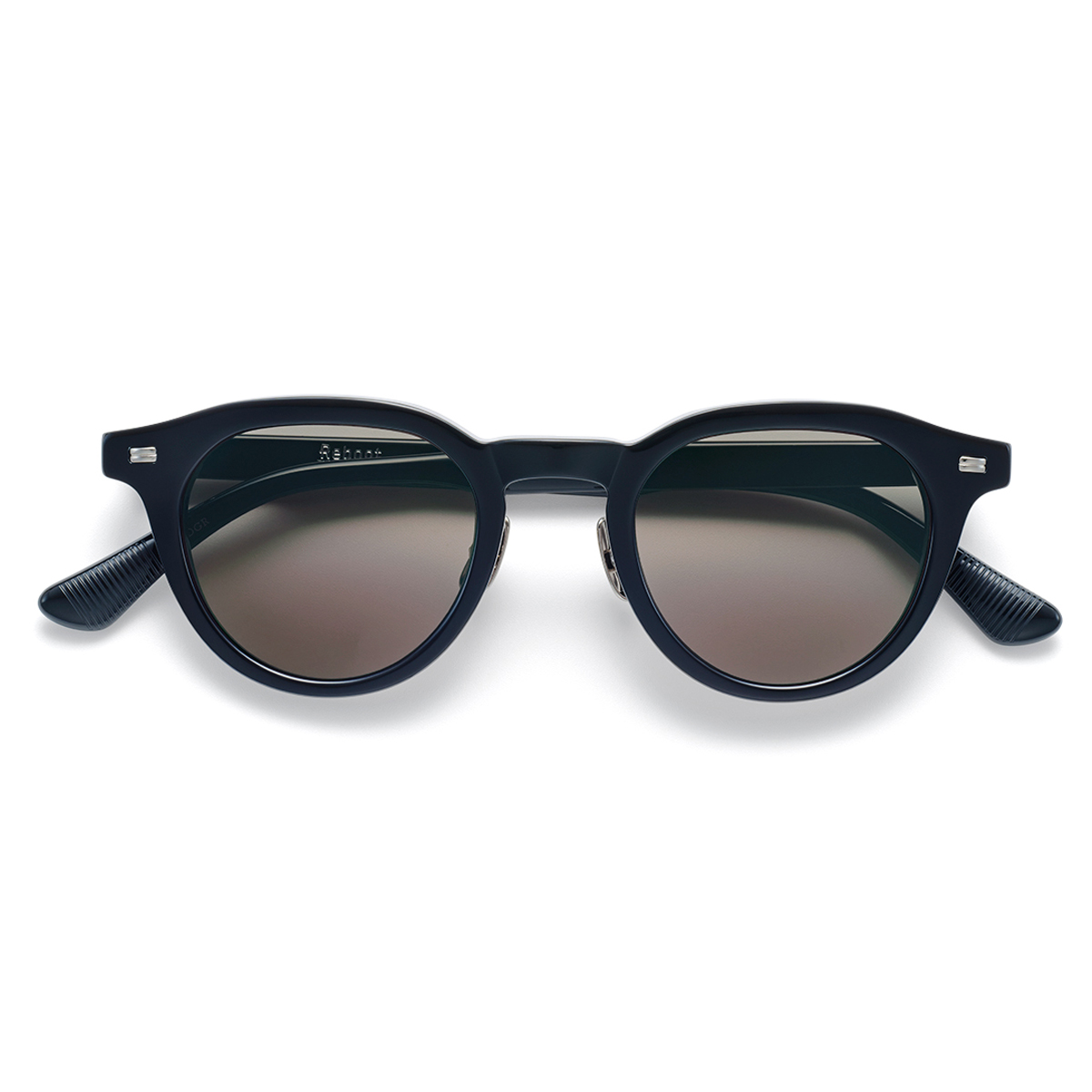 ブラック (ダークグレー)