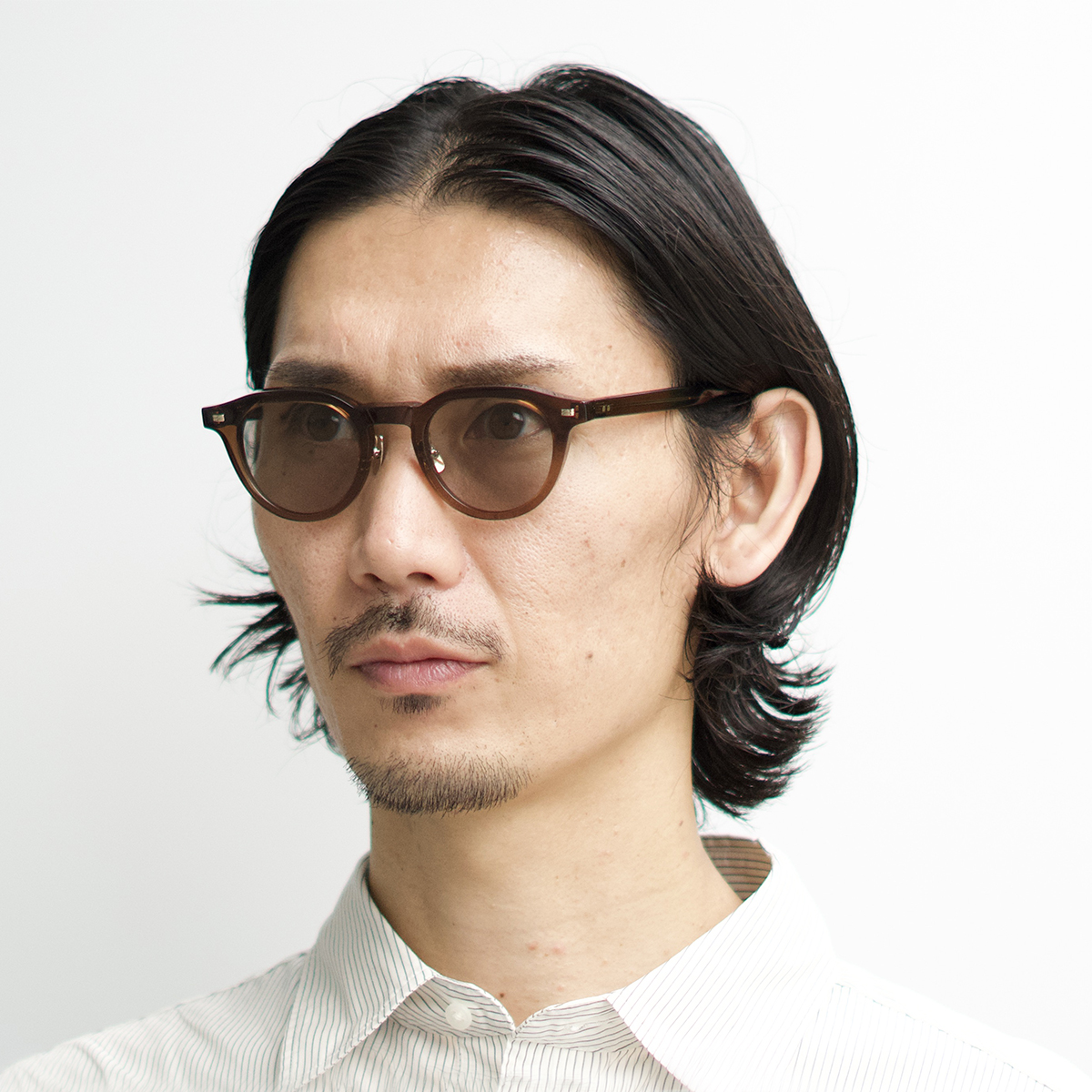 ブラウン (ライトグレー)