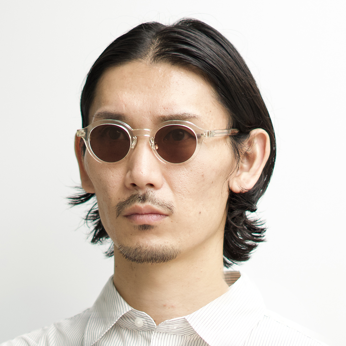 ライトイエロー (ダークブラウン)