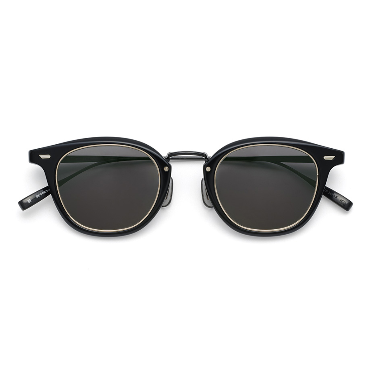 ブラック/イオンプレーディングブラック(ダークグレー)46