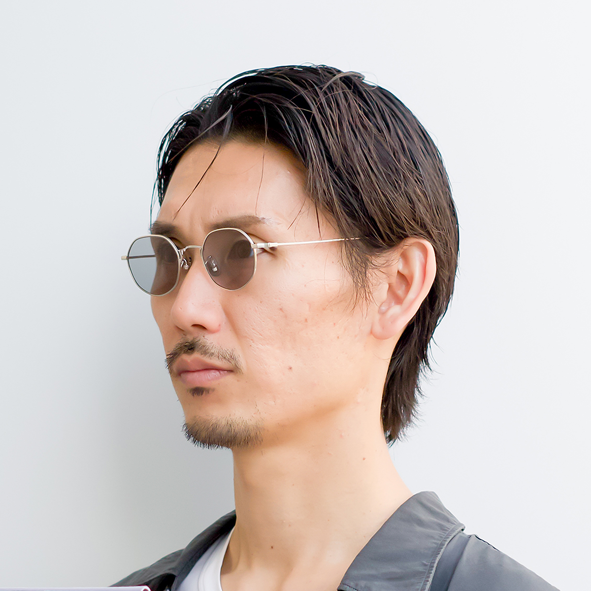 シルバーマット (ライトグレー)