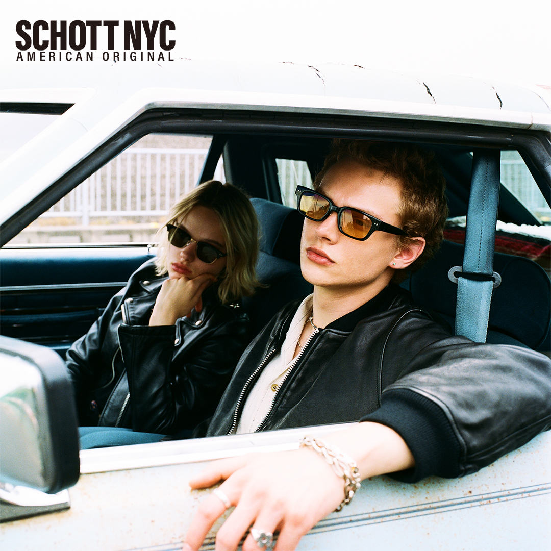 ライトイエロー 44