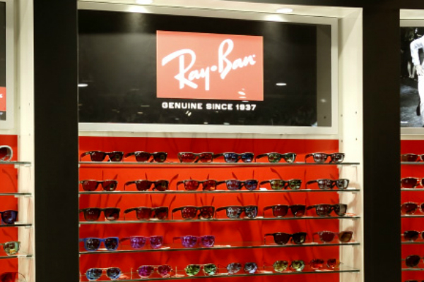 レイバンのサングラスの相場って？