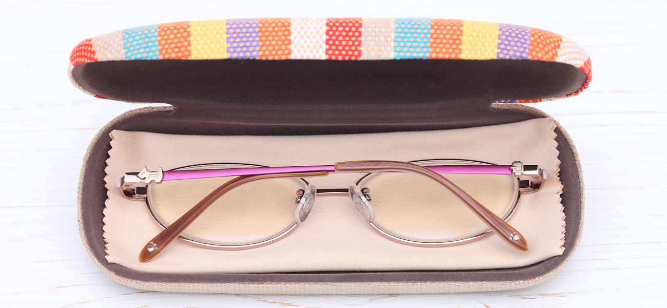大切なメガネを正しく保管するための「メガネケース」の選び方 FEATURE ー特集ー メガネのパリミキ