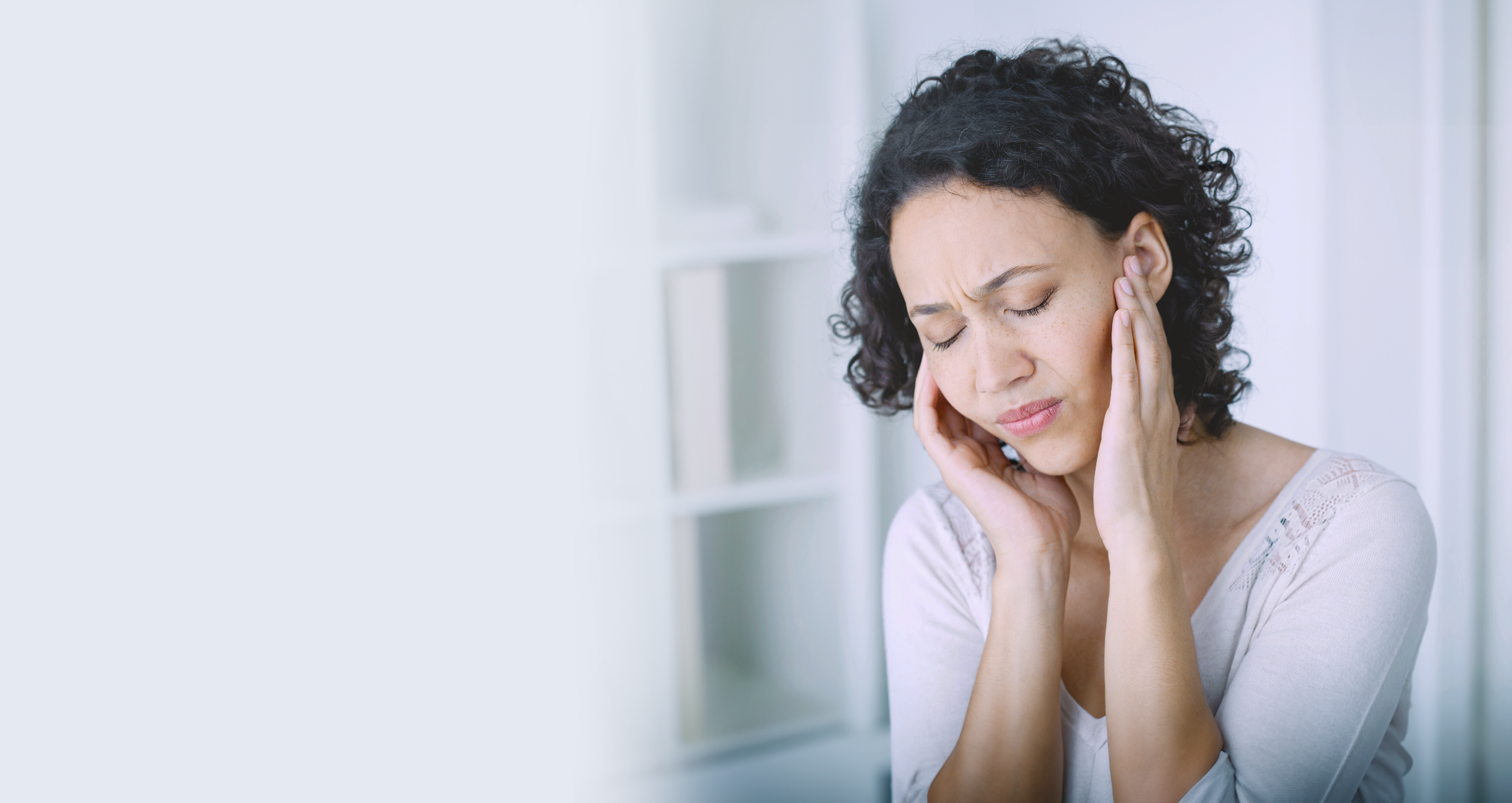 オーティコンインテント補聴器試聴体験キービジュアル