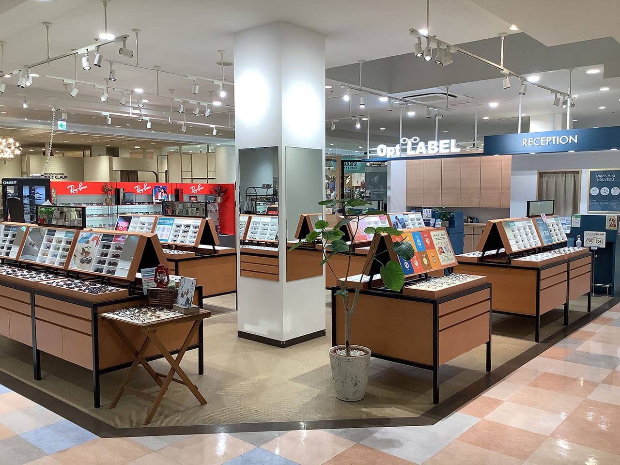 サントムーン柿田川店