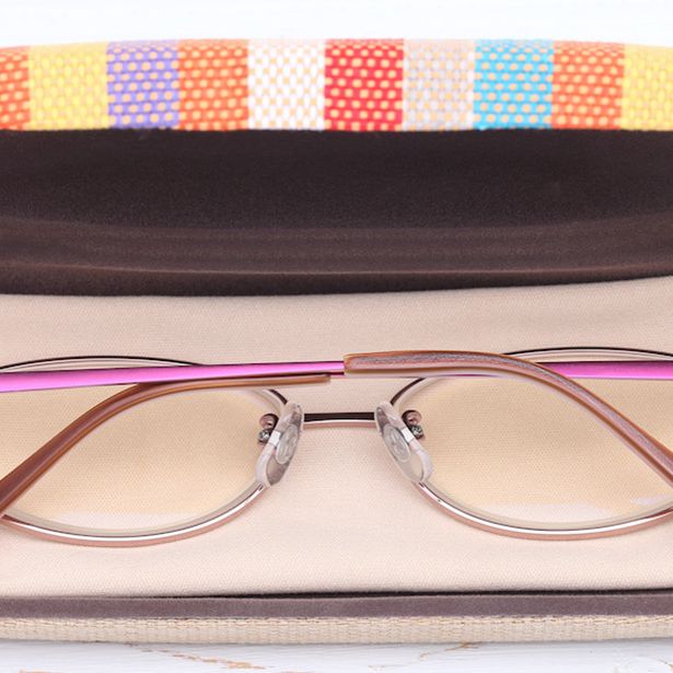 大切なメガネを正しく保管するための「メガネケース」の選び方